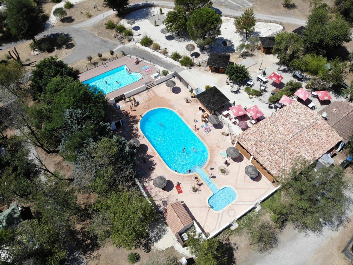 Camping Le Fief D'Anduze Exteriör bild